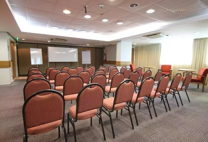 בית מלון כפרי Samba Macae