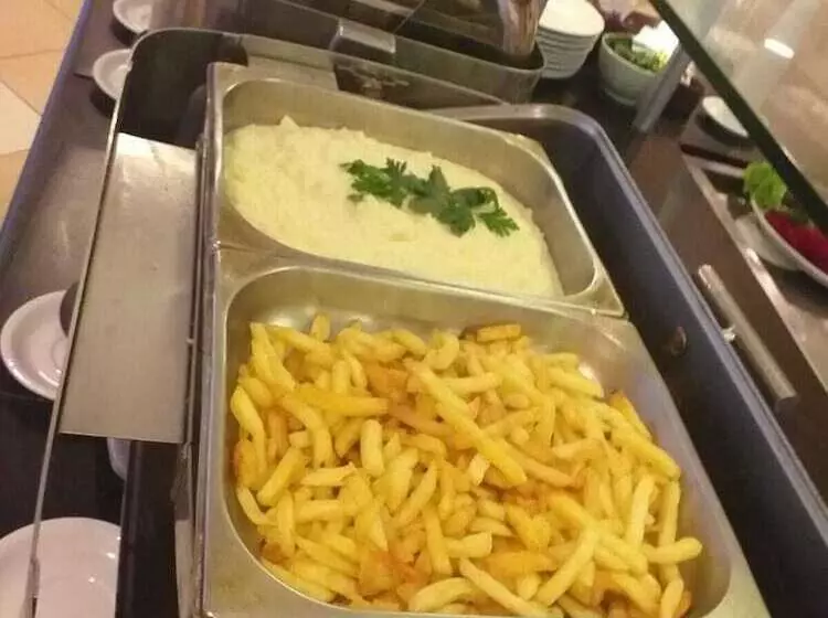 בית מלון כפרי Samba Macae