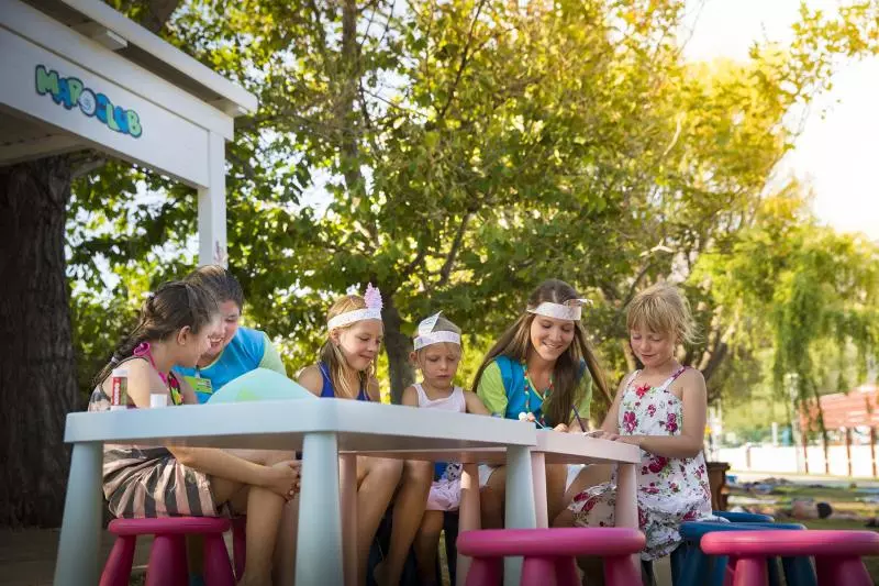 호텔 Valamar Villa Adria