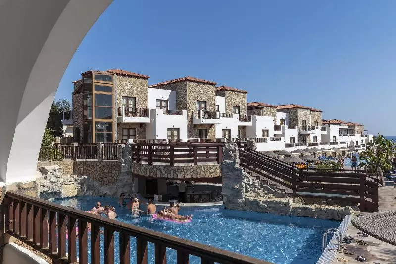 Costa Lindia Beach Resort