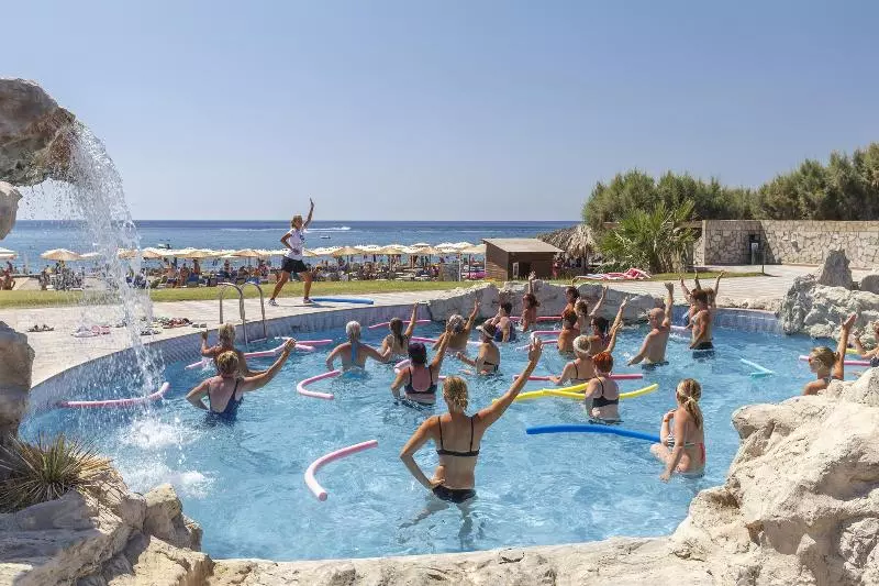 Costa Lindia Beach Resort