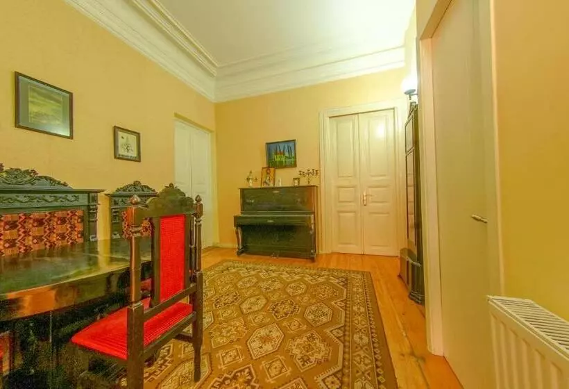 هتل House 1899