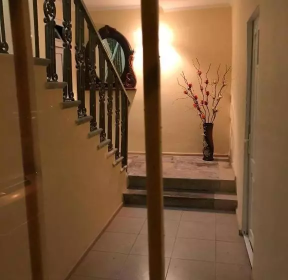 هتل House 1899