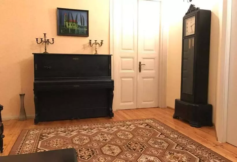 هتل House 1899