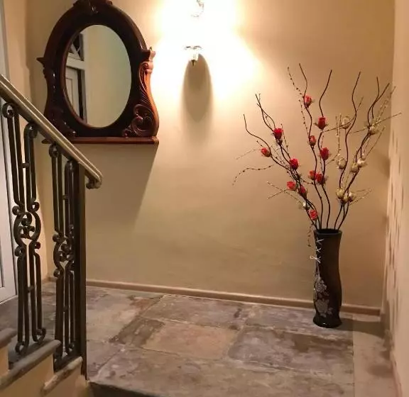 هتل House 1899