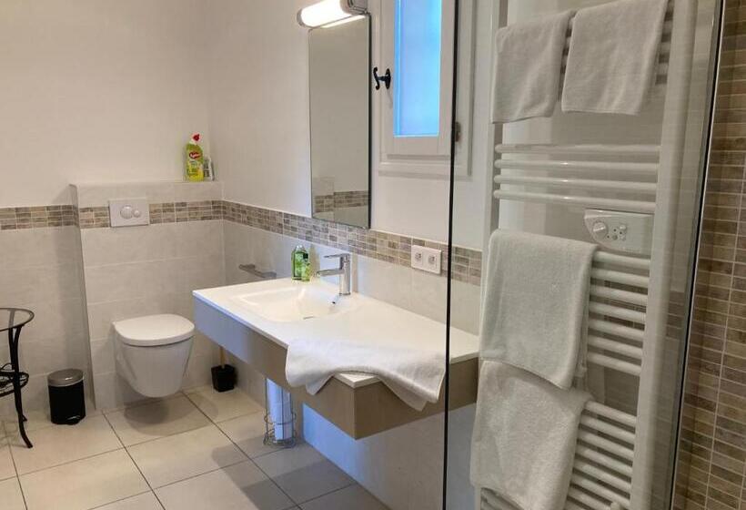 مبيت وإفطار Chambres & Table D Hôtes Au Soleil Du Bonheur