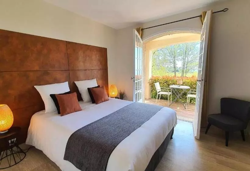 Aamiaismajoitus (B&B) Les Hauts De La Riviera