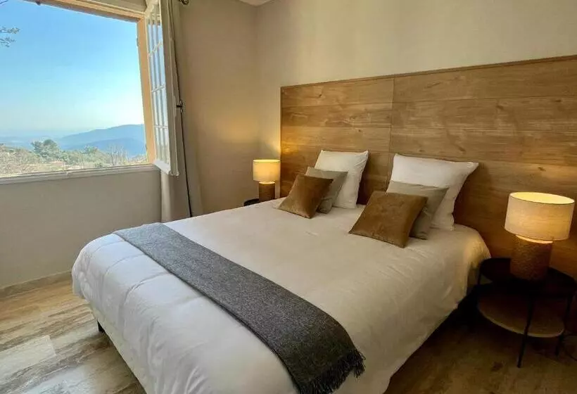 Aamiaismajoitus (B&B) Les Hauts De La Riviera