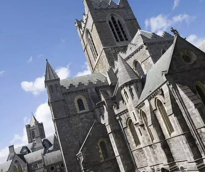 هتل Travelodge Plus Dublin City Centre