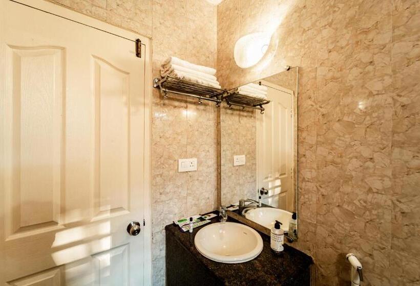 Пансион Treebo Gulmohar Beach Resort