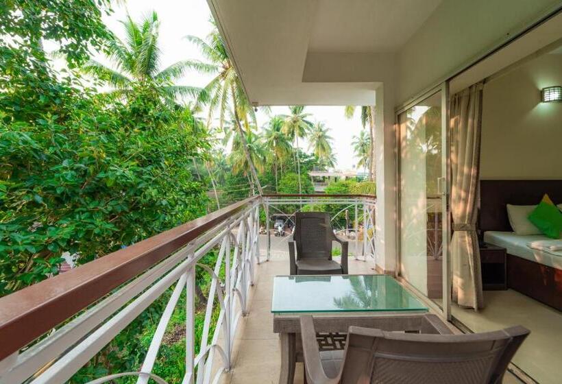 Пансион Treebo Gulmohar Beach Resort