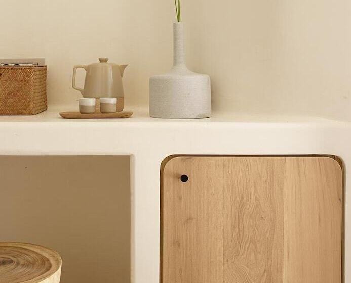 酒店 White Pebble Suites