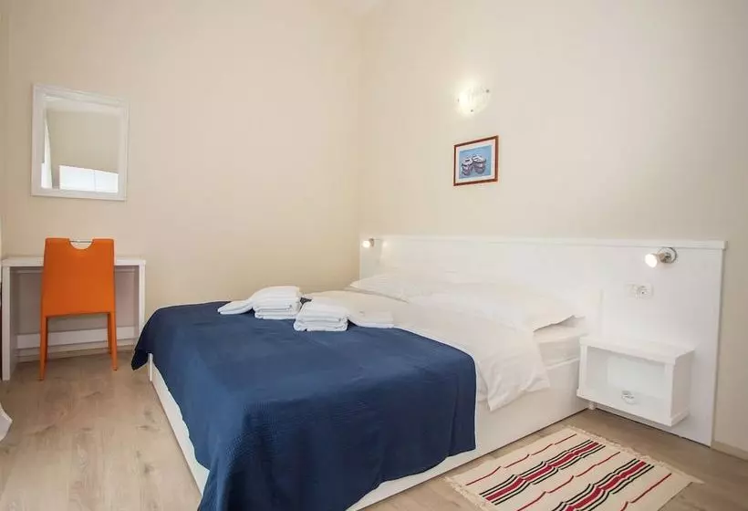 Beautiful Villa Equipped With High Quality Furniture That Emphasize Modern Line