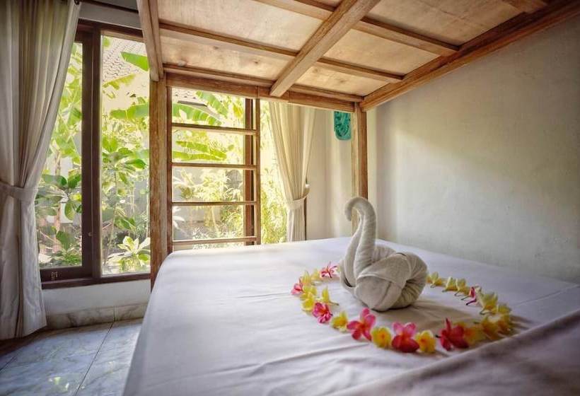 Kirana Homestay Breeze Bungalow