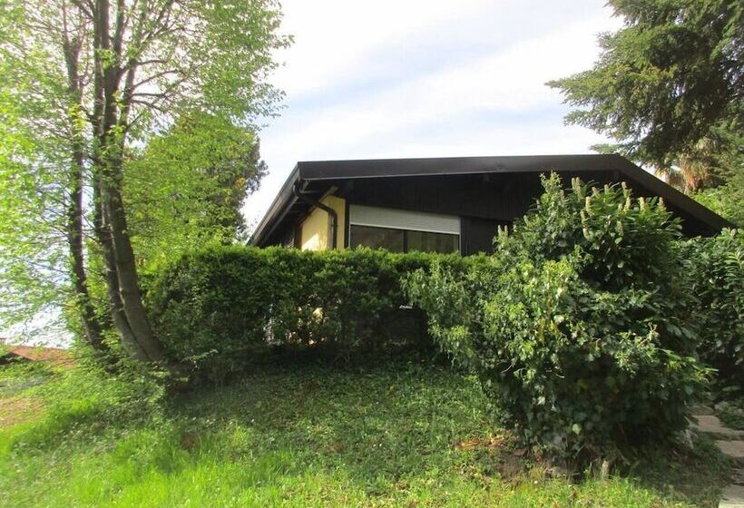 Резиденция Inviting 2 Bed House In Tignale