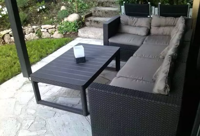 Residenssi Inviting 2 Bed House In Tignale