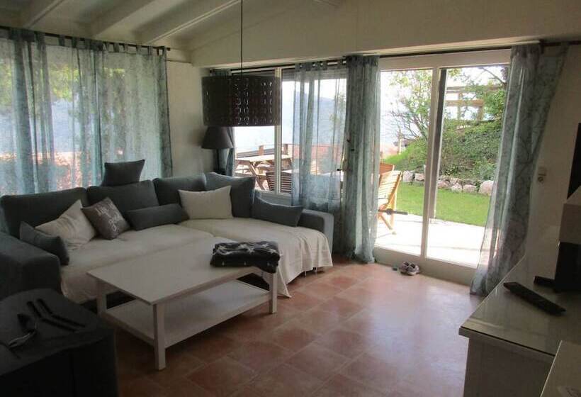 Резиденция Inviting 2 Bed House In Tignale