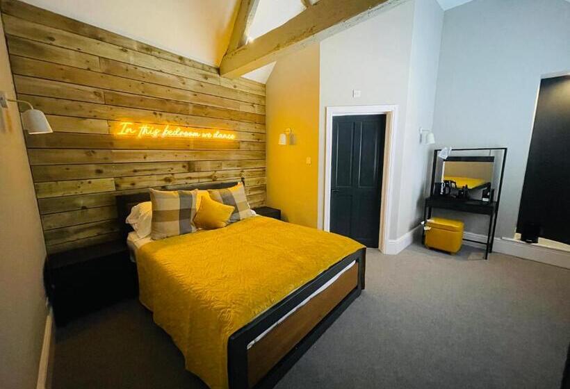 ベッドアンドブレックファースト The Lazy Pug