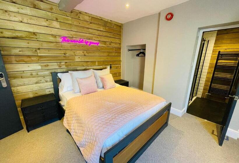 ベッドアンドブレックファースト The Lazy Pug