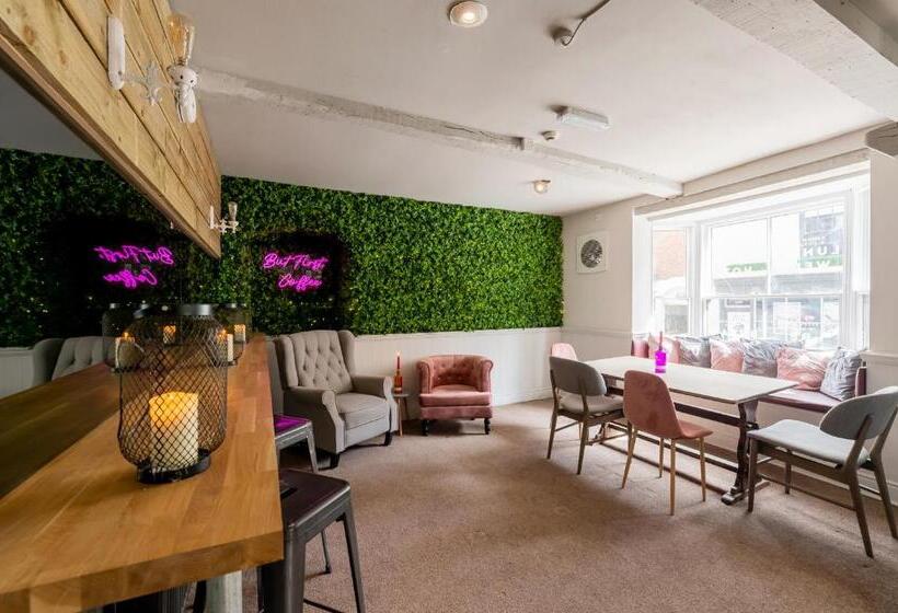 ベッドアンドブレックファースト The Lazy Pug