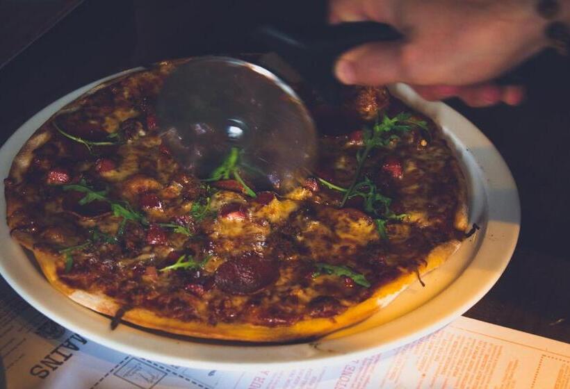 ベッドアンドブレックファースト The Lazy Pug