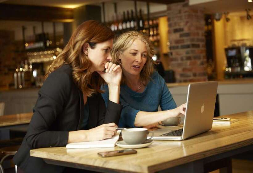 Bull Hotel By Greene King Inns