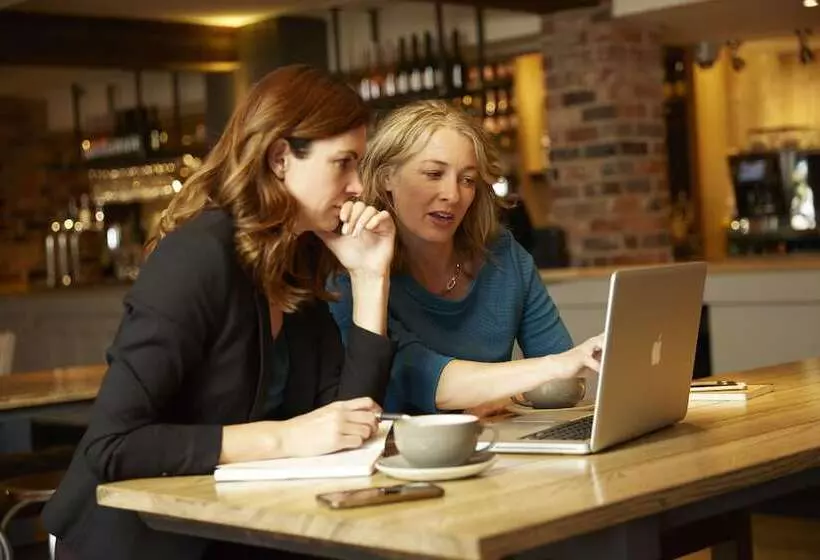 Bull Hotel By Greene King Inns