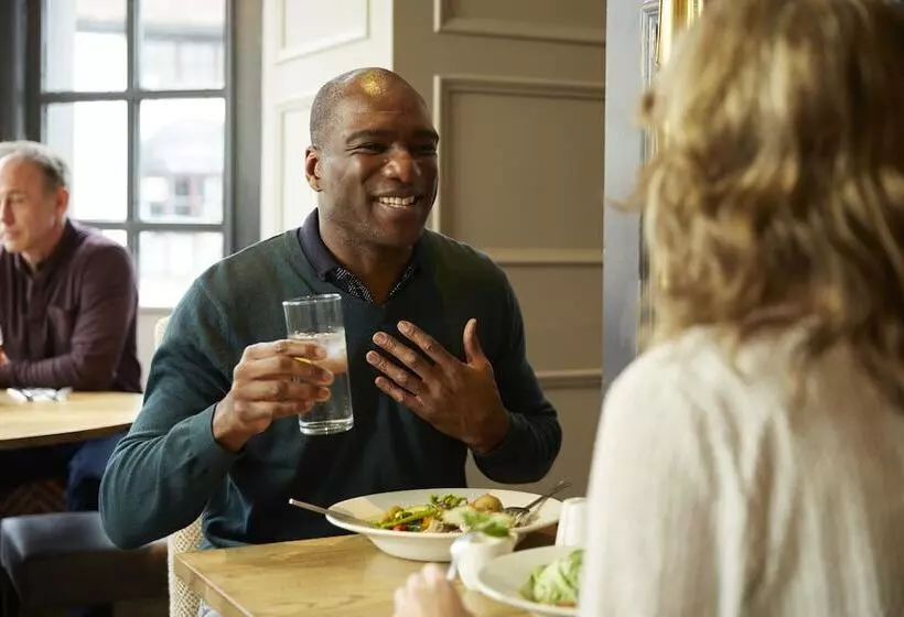 Bull Hotel By Greene King Inns