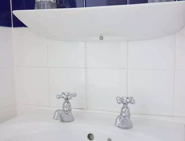 Bull Hotel By Greene King Inns