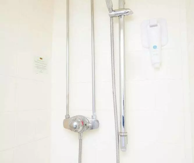 Bull Hotel By Greene King Inns