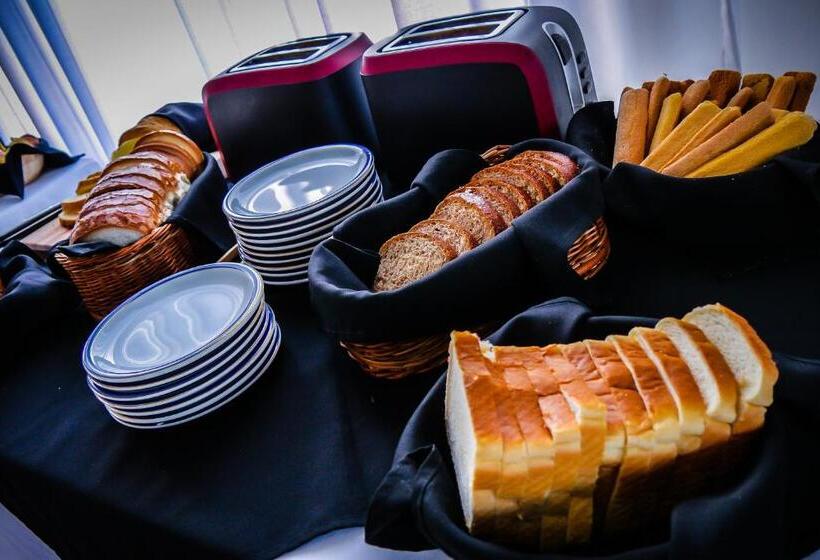 Elegance Hotel Tandil