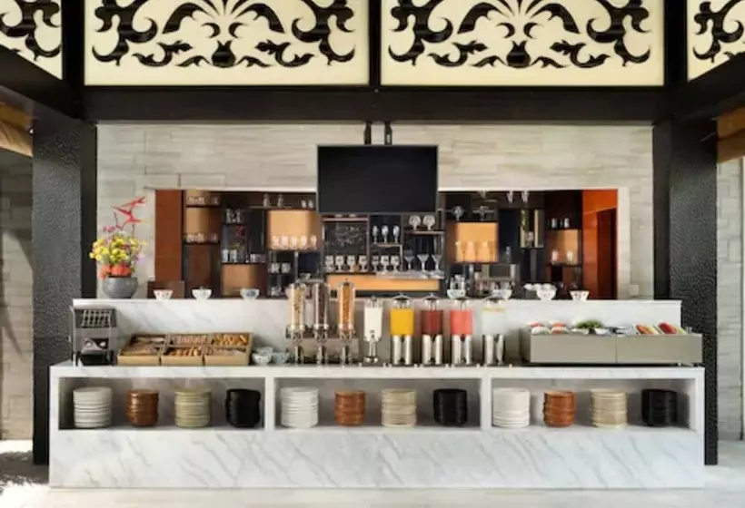 בית מלון כפרי Avani Seminyak Bali Resort