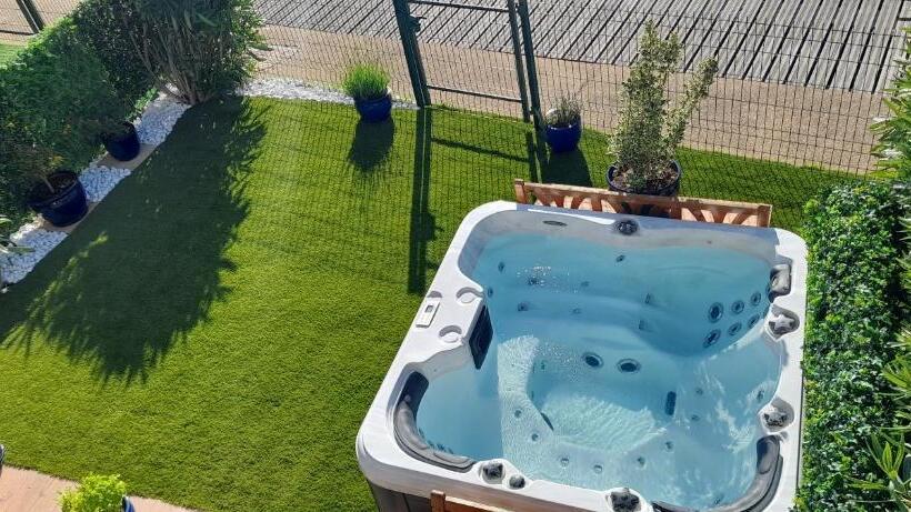 فندق Cap Saint Martin Marina