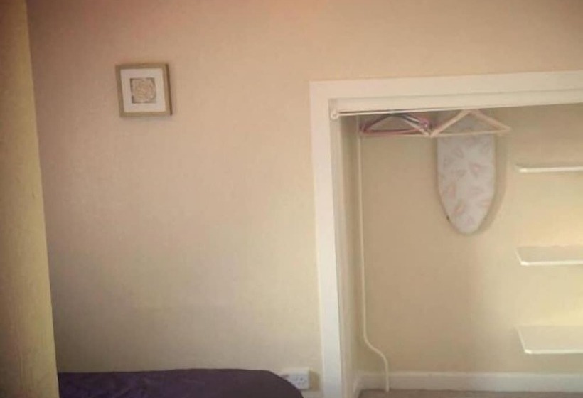 Hotel Chapel Cross Guesthouse