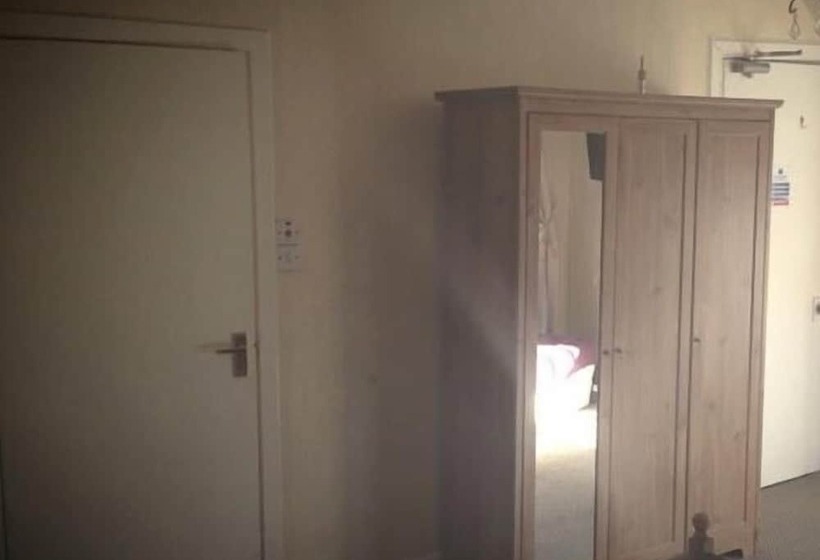 Hotel Chapel Cross Guesthouse