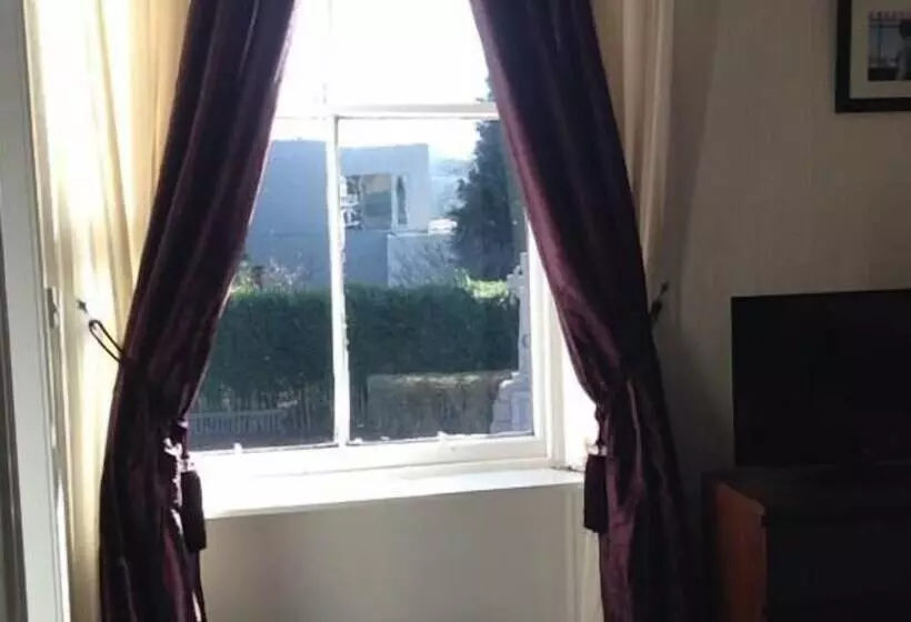 Hotel Chapel Cross Guesthouse