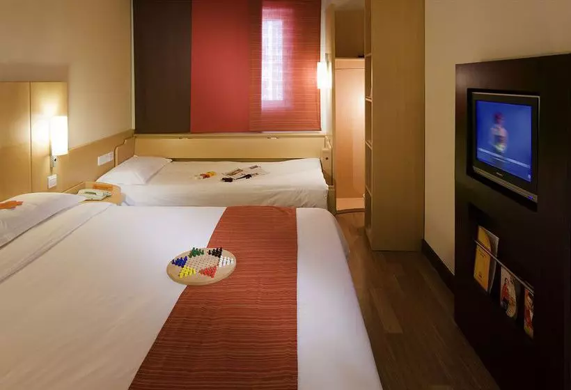 Отель Ibis Beijing Sanyuan