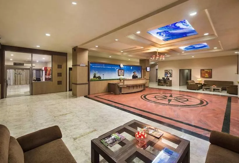 酒店 Lion Lords Inn Rajula