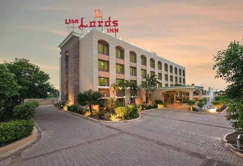 酒店 Lion Lords Inn Rajula