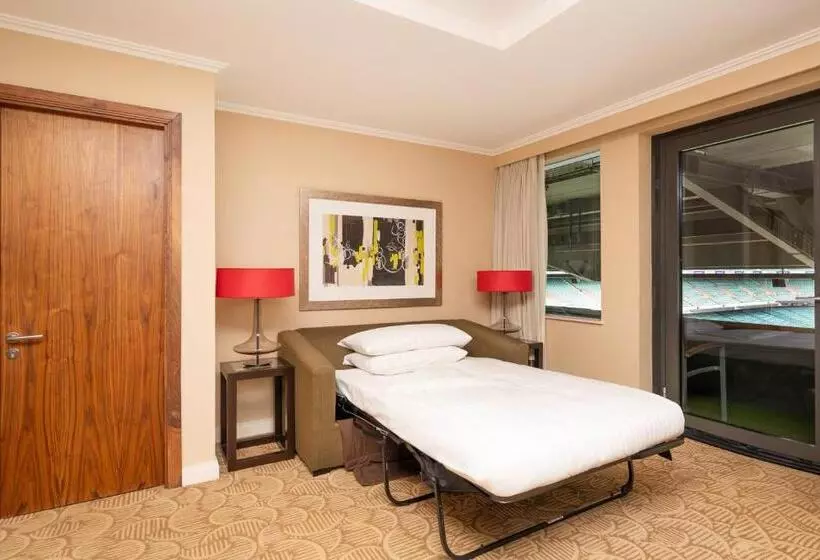 London Twickenham Stadium Hotel, A Member Of Radisson Individuals