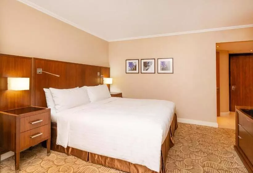 London Twickenham Stadium Hotel, A Member Of Radisson Individuals