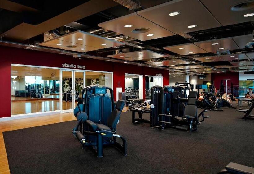 London Twickenham Stadium Hotel, A Member Of Radisson Individuals