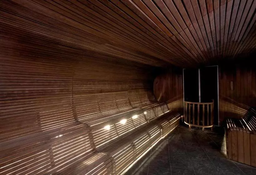 London Twickenham Stadium Hotel, A Member Of Radisson Individuals