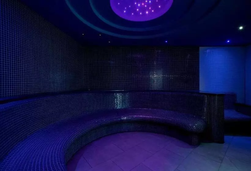 London Twickenham Stadium Hotel, A Member Of Radisson Individuals