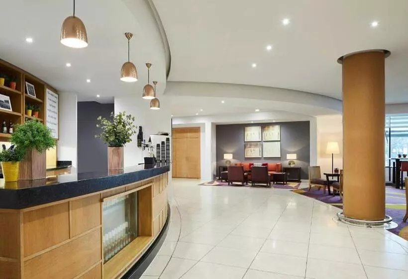 London Twickenham Stadium Hotel, A Member Of Radisson Individuals
