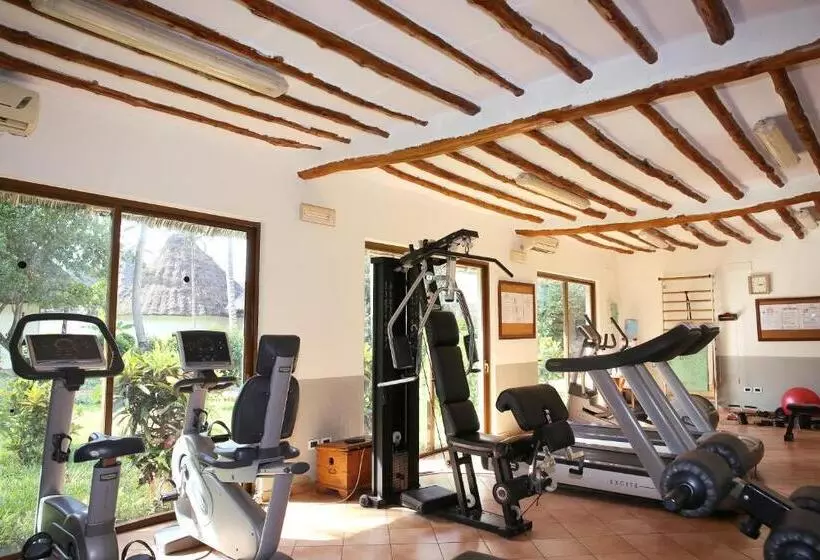 Отель Sultan Sands Island Resort & Spa