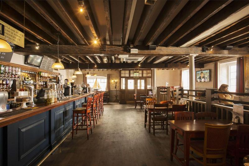 בית מלון כפרי The Old Custom House