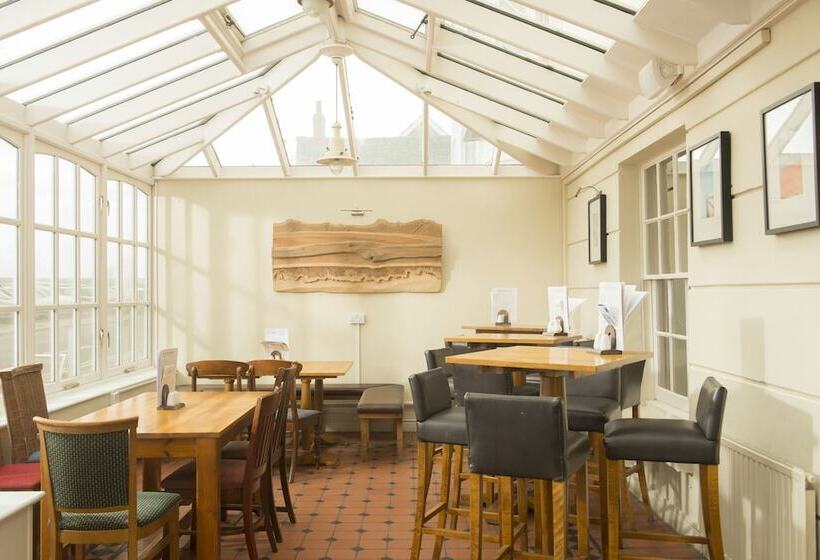 בית מלון כפרי The Old Custom House