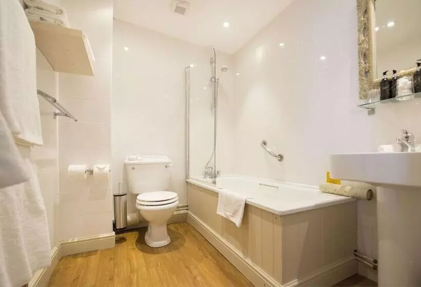 Отель The Old Custom House