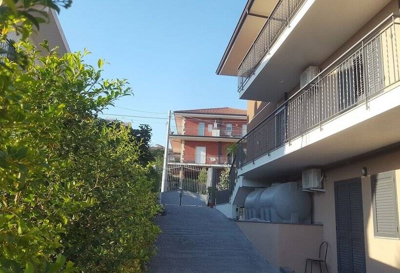 צימר Idilliaco Inn